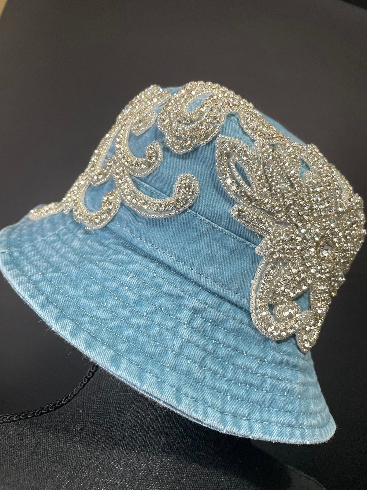 HILTON HAT 2.0